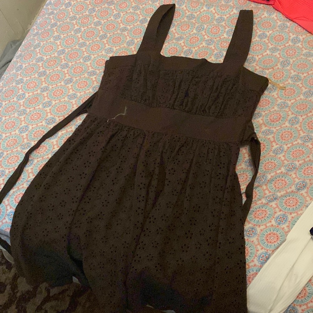 Brown dress with a zipper in the back